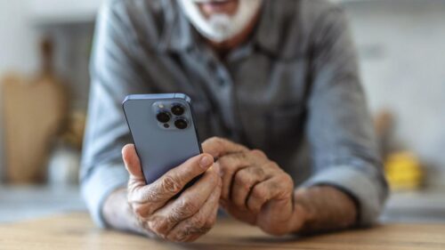 Tình năng Tìm kiếm Hình ảnh trên iPhone, Samsung và Pixel
