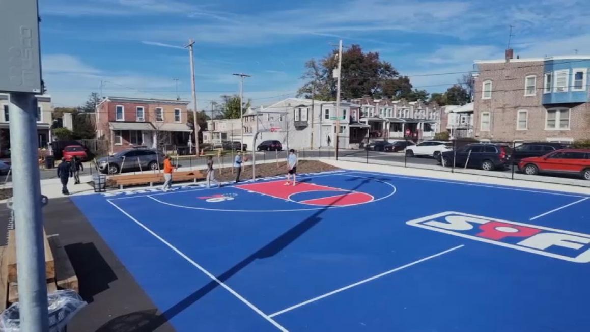 Philadelphia 76ers làm mới sân bóng rổ tại Wilmington