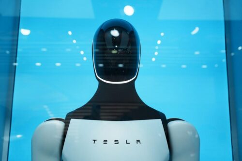 Tesla Bắt Đầu Sản Xuất Robot Optimus Tại California, Lợi Nhuận Giảm 43%