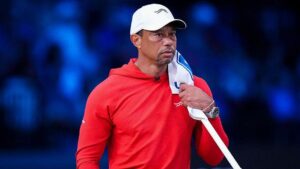 Khi nào Tiger Woods trở lại sân golf sau vụ bắt giữ lái xe dưới ảnh hưởng?