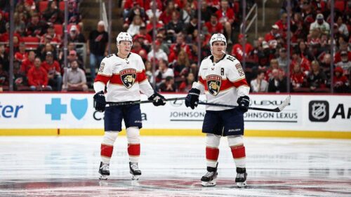 Internet nợ tiền Panthers Forward Brady Tkachuk sau khi anh lập hat-trick lần thứ hai liên tiếp