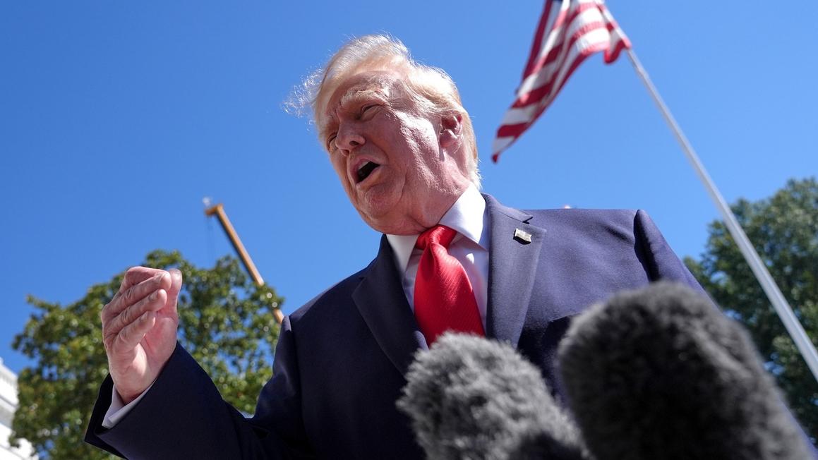 Tổng thống Donald Trump sẽ tổ chức tiệc chiêu đãi các nhà đầu tư đồng meme của mình