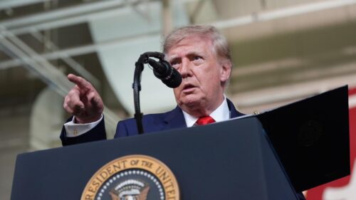 Tổng Thống Donald Trump thăm Alabama để cảm ơn cử tri trung thành