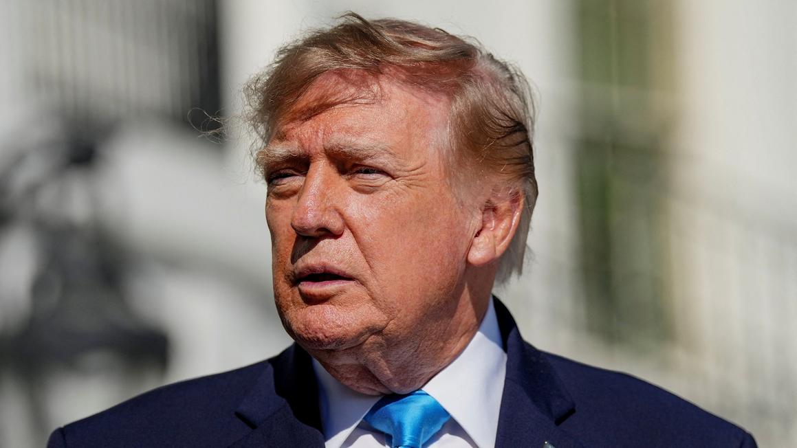 Tổng Thống Trump cho biết siêu PAC của ông sẽ chi trả cho chiến dịch quảng bá gây tranh cãi