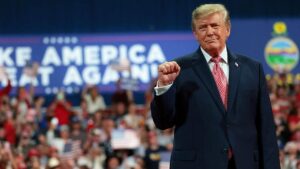Tại sao phần lớn các nhà báo mệt mỏi vì kiểm chứng tin tức về Donald Trump