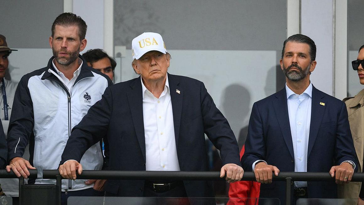 ABC News Gỡ Bỏ và Chỉnh Sửa Bài Viết Về Đầu Tư Của Các Con Trai Tổng Thống Donald Trump