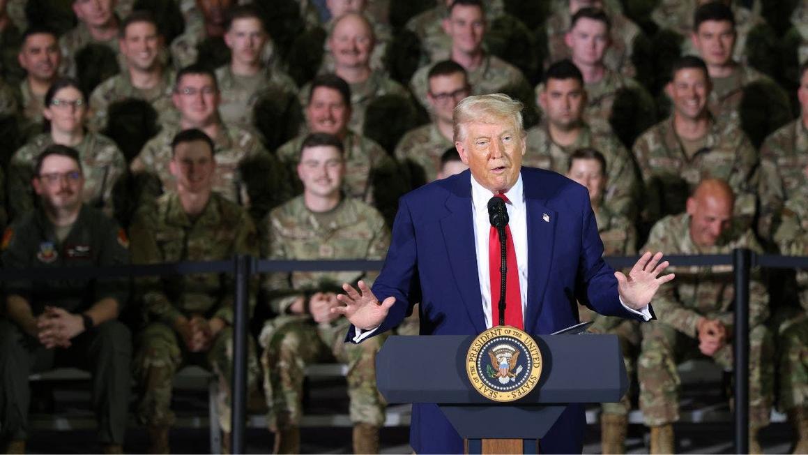 Quan chức chính quyền Tổng Thống Trump cảnh báo sự suy giảm sức khỏe nam giới có thể ảnh hưởng an ninh quốc gia