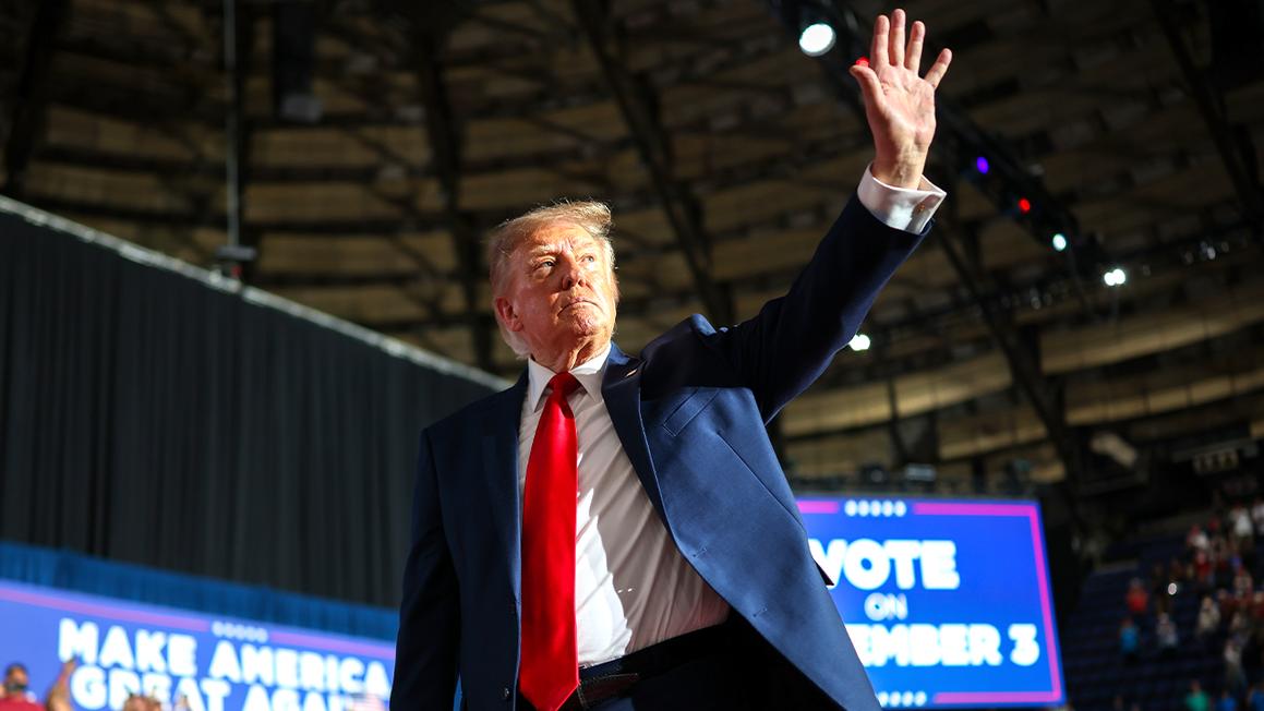 Tổng thống Donald Trump đến Kansas thúc đẩy chương trình nhập cư trong bối cảnh cuộc đua Thượng viện gay cấn