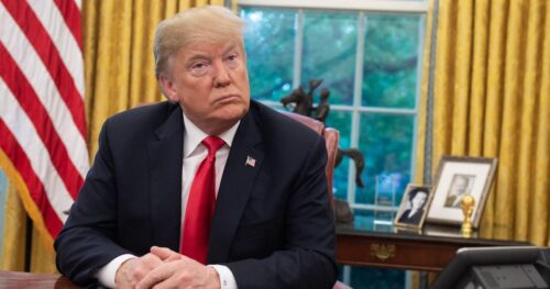 Tổng Thống Trump và Vance đưa ra thông báo về chương trình người tố giác gian lận