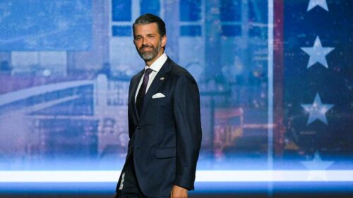 Công ty đầu tư của con trai Donald Trump Jr. xem xét hành động pháp lý chống lại ABC News