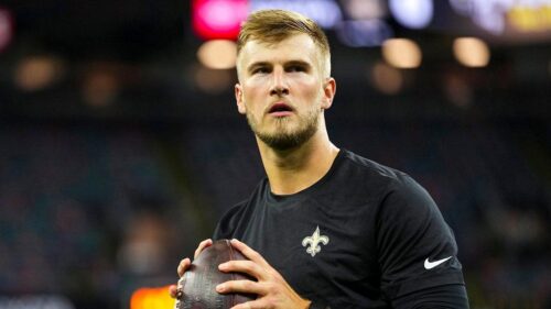 ESPN bị chỉ trích vì phát âm sai tên cầu thủ Tyler Shough