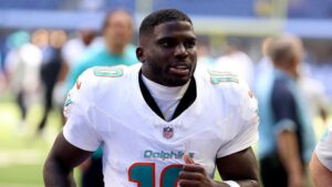Tyreek Hill Đối Mặt Với Lời Cáo Buộc Lạm Dụng Tình Dục Khi Phiên Tòa Ly Hôn Bắt Đầu