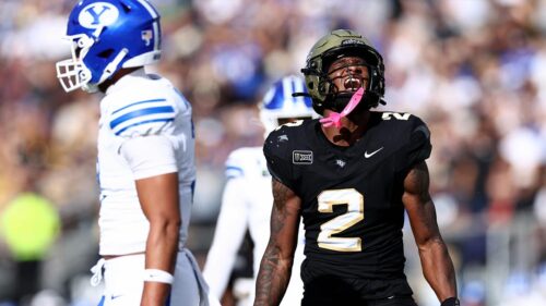 UCF Knights gây sốc đánh bại BYU chưa từng thua, trong trận đấu bù giờ khó tin