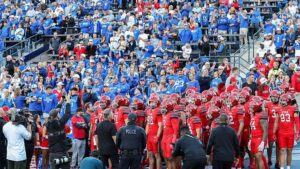 ESPN bị chỉ trích vì sắp xếp lịch thi đấu sớm cho trận ‘Holy War’ Utah và BYU