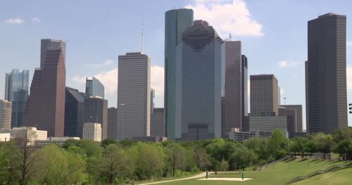 Houston đối mặt thâm hụt ngân sách 88 triệu USD do dự báo doanh thu thuế tài sản sụt giảm