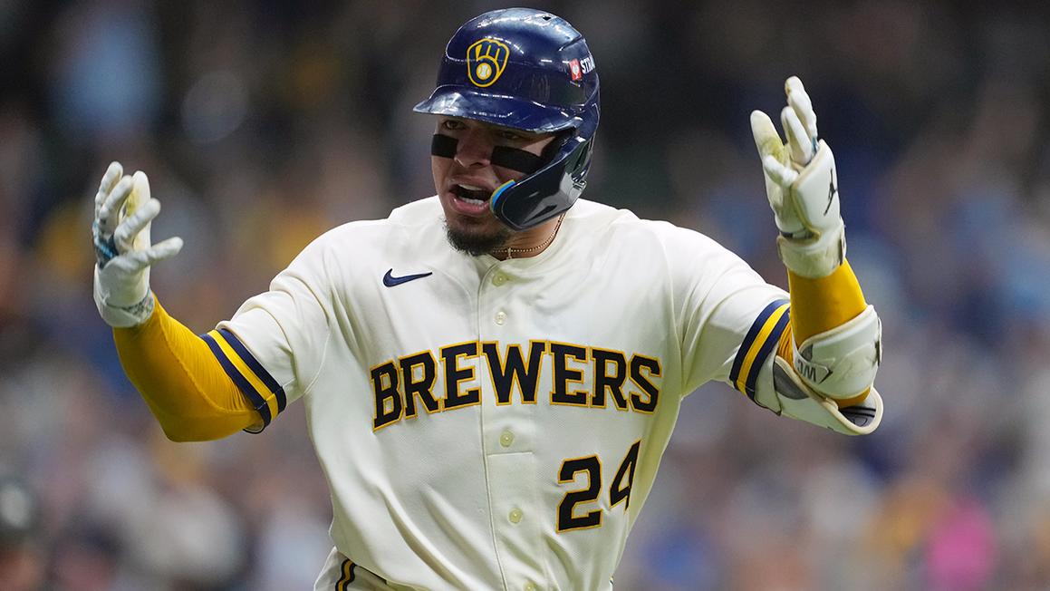Brewers thắng Game 1 NLDS sau pha bóng gây tranh cãi