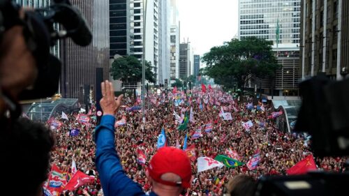 Brazil: Cuộc đua Tổng thống căng thẳng vào giờ chót