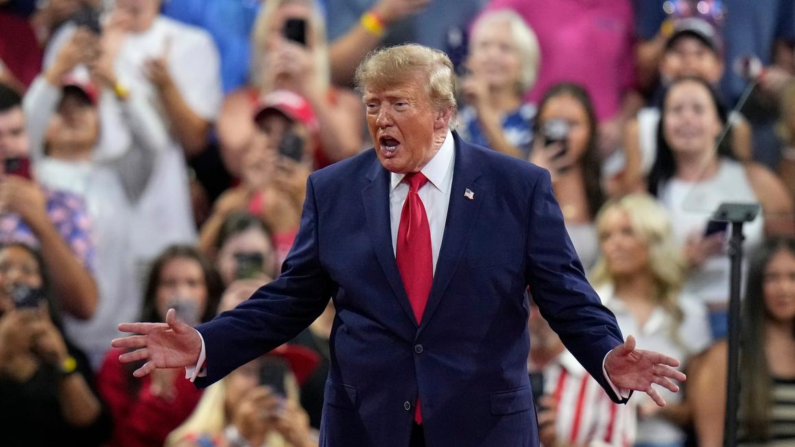 Tổng Thống Trump gợi ý Hoa Kỳ có thể can thiệp quân sự vào Cuba
