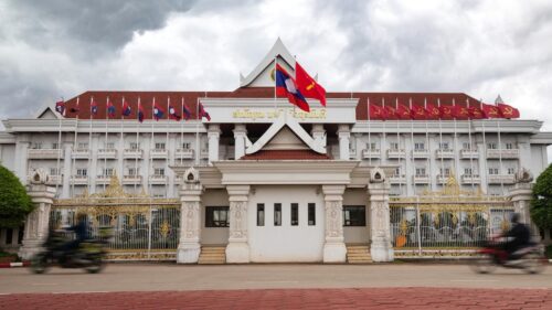 Lào có tân Thủ tướng với tầm nhìn quốc tế