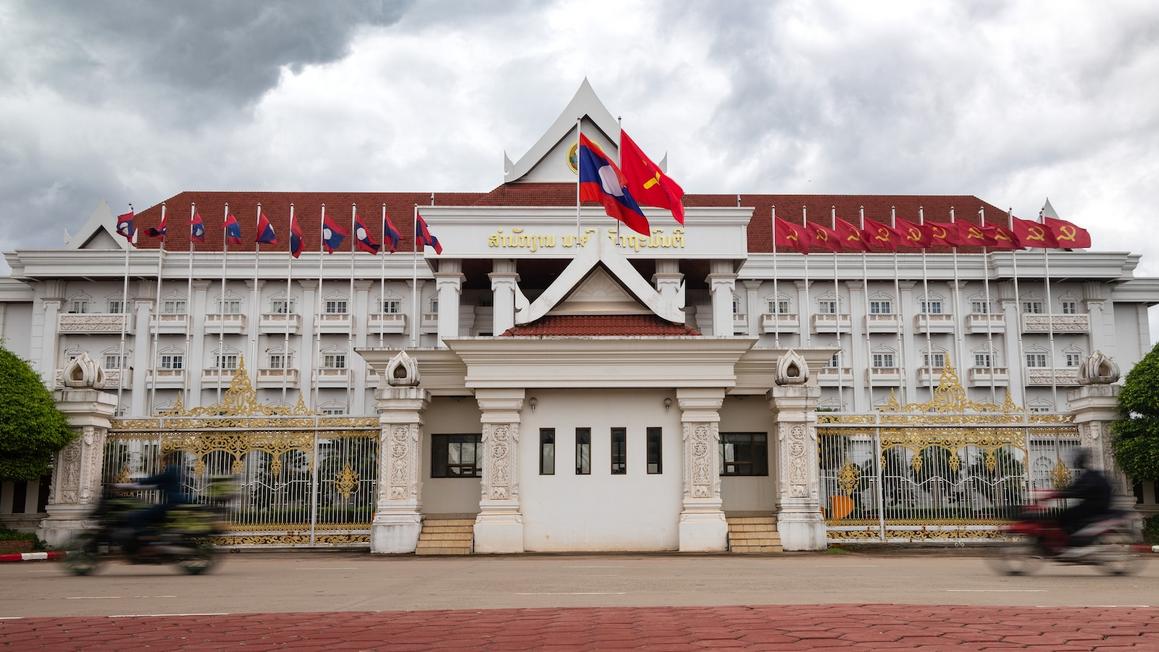 Lào có tân Thủ tướng với tầm nhìn quốc tế